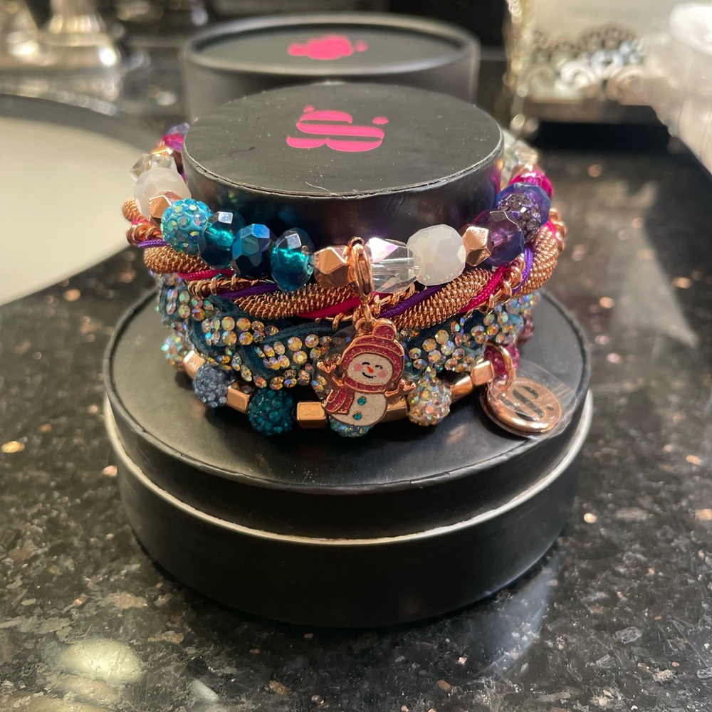 Bomb Party Holiday Stacks